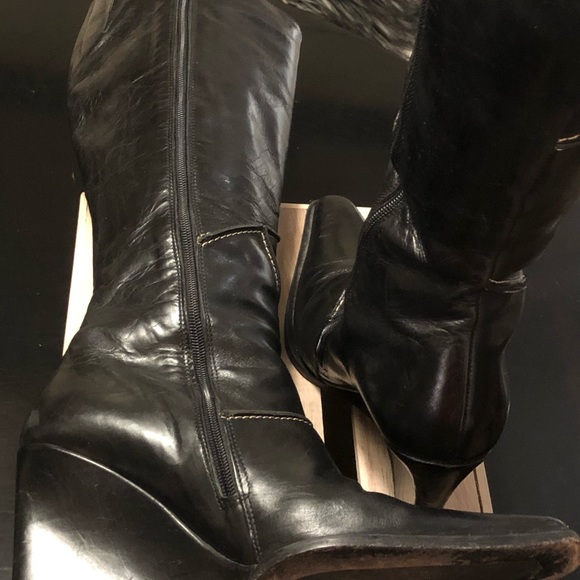 Kenneth Cole knee high leather boots size 7 - Picture 8 of 8